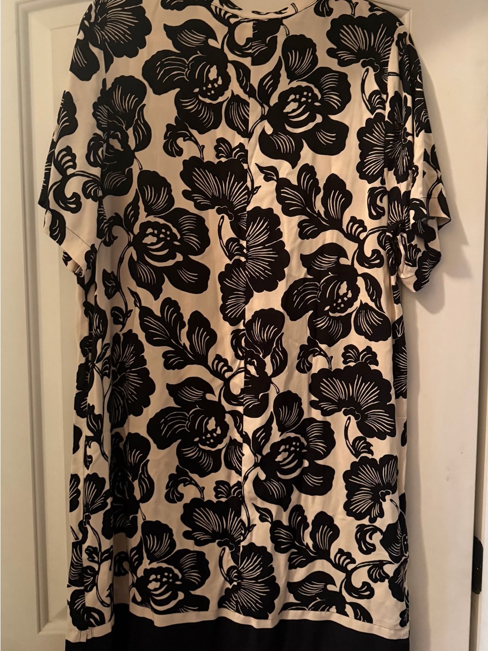 H&M Black Floral Short Sleeve Tee on Cream